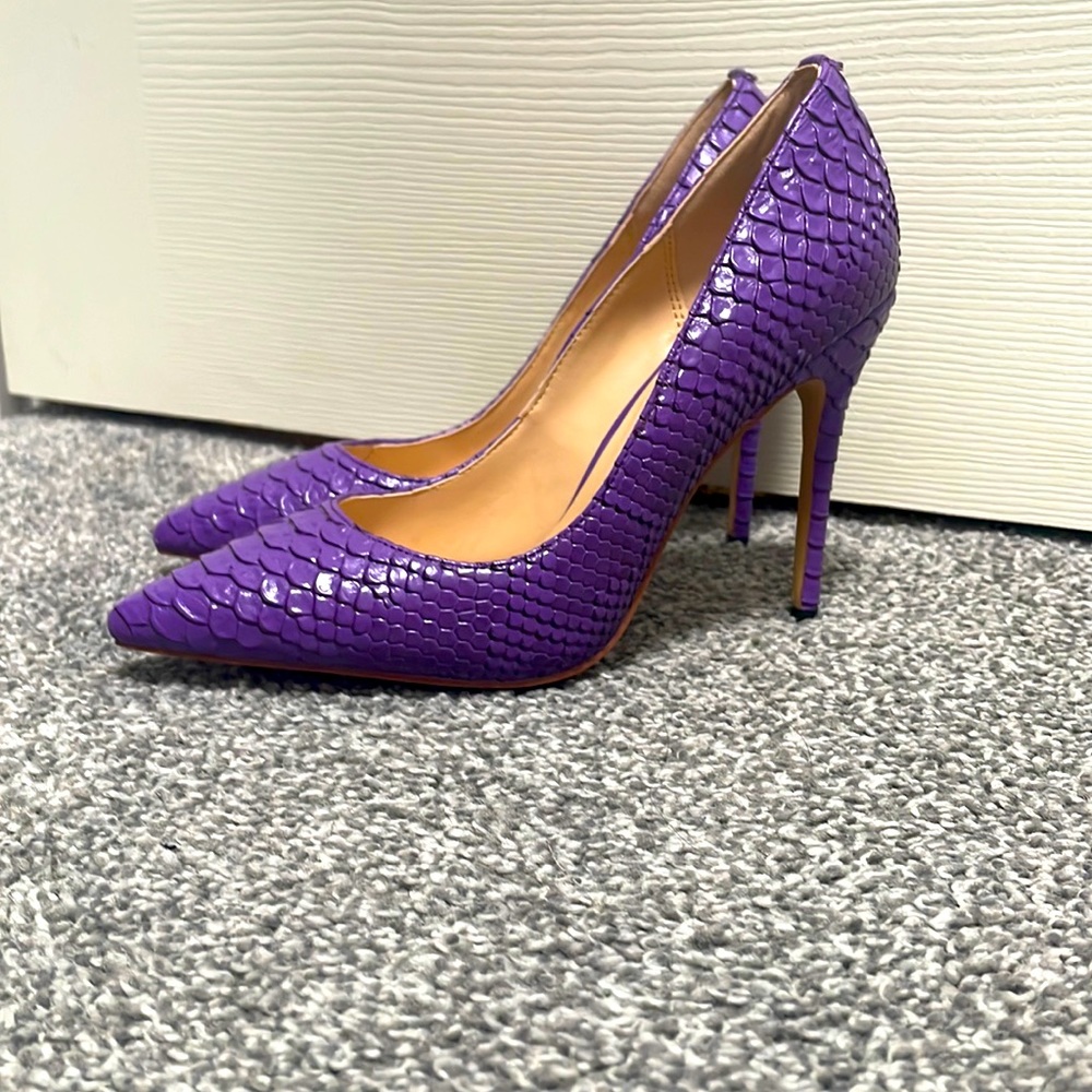 Purple Snake Skin Pumps